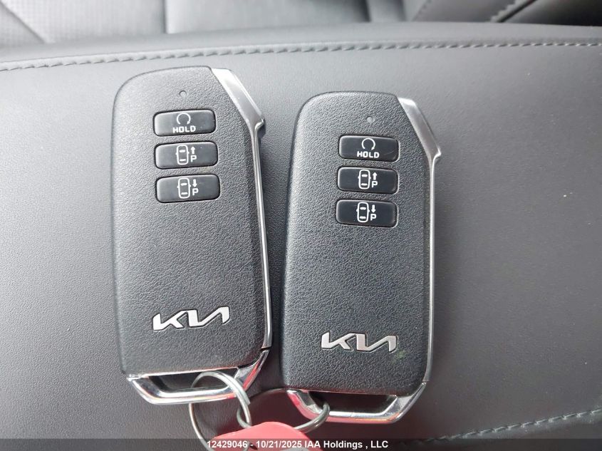 2025 Kia Niro Ev Wave/Wave W/Snow White Pearl Grey Exterior VIN: KNDCT3L18S5134755 Lot: 12429046