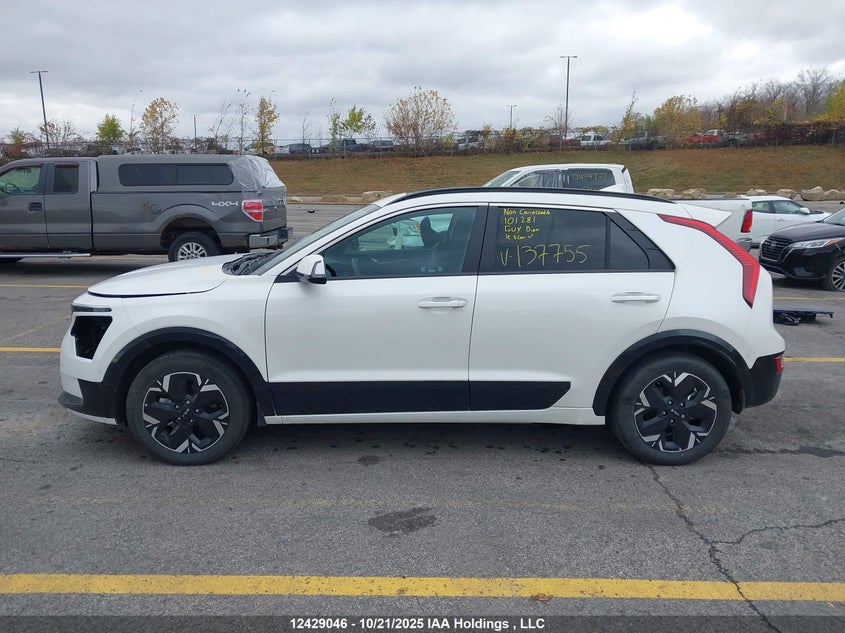 2025 Kia Niro Ev Wave/Wave W/Snow White Pearl Grey Exterior VIN: KNDCT3L18S5134755 Lot: 12429046
