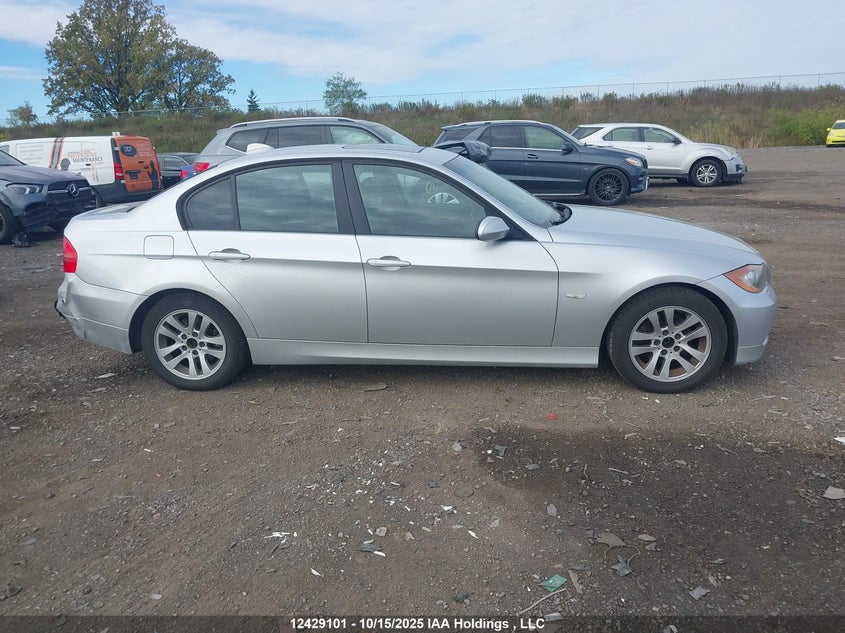 2007 BMW 328 Xi VIN: WBAVC93527K032761 Lot: 12429101