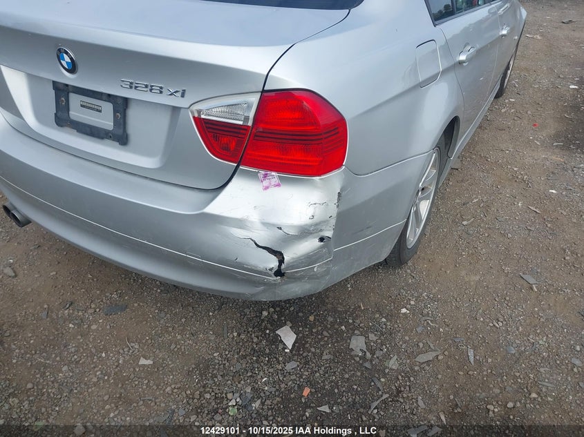 2007 BMW 328 Xi VIN: WBAVC93527K032761 Lot: 12429101
