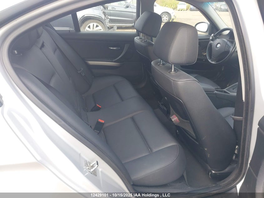 2007 BMW 328 Xi VIN: WBAVC93527K032761 Lot: 12429101