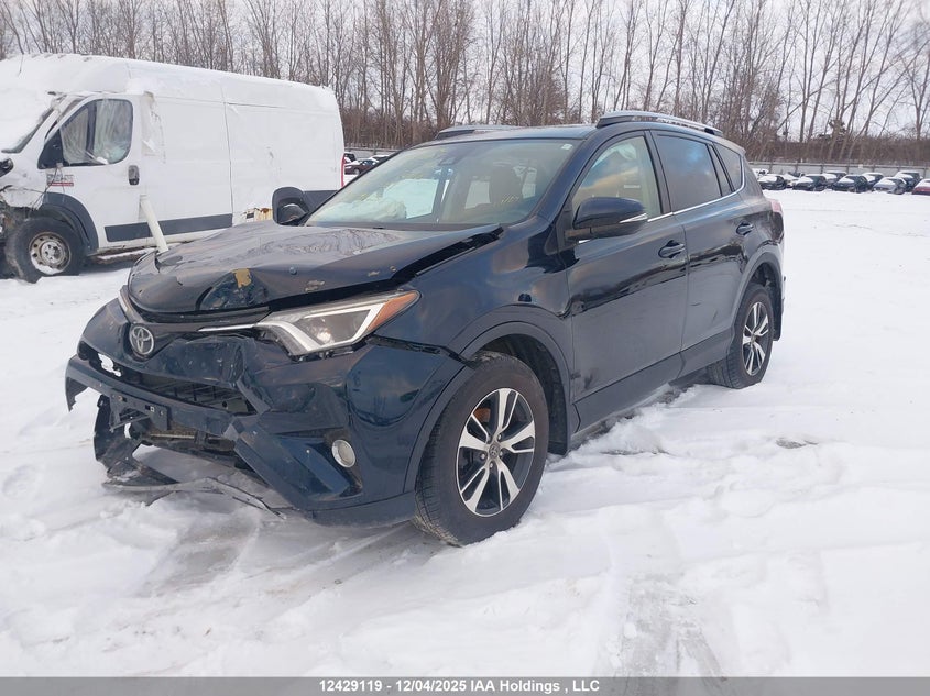 2T3WFREV5HW372118 2017 TOYOTA RAV 4 photo no. 2