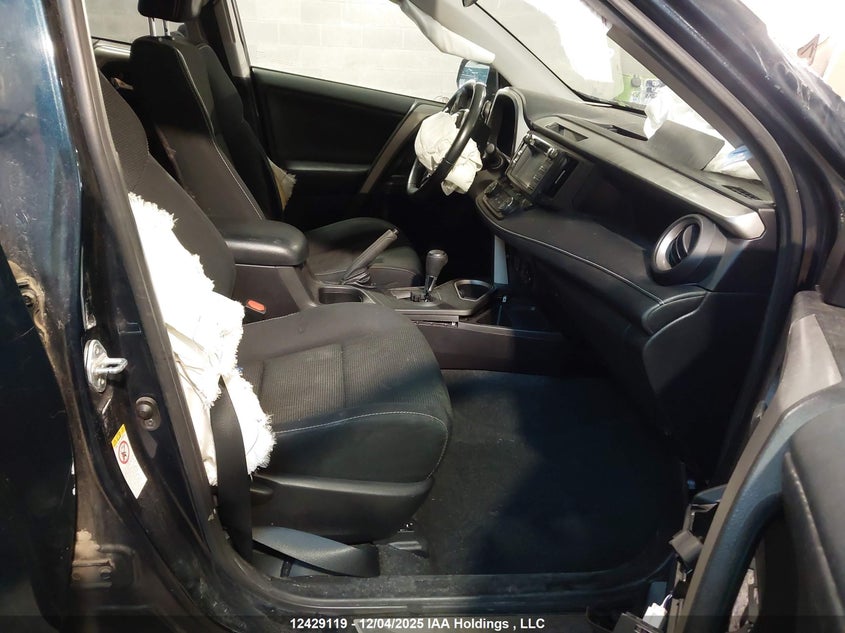 2T3WFREV5HW372118 2017 TOYOTA RAV 4 photo no. 5
