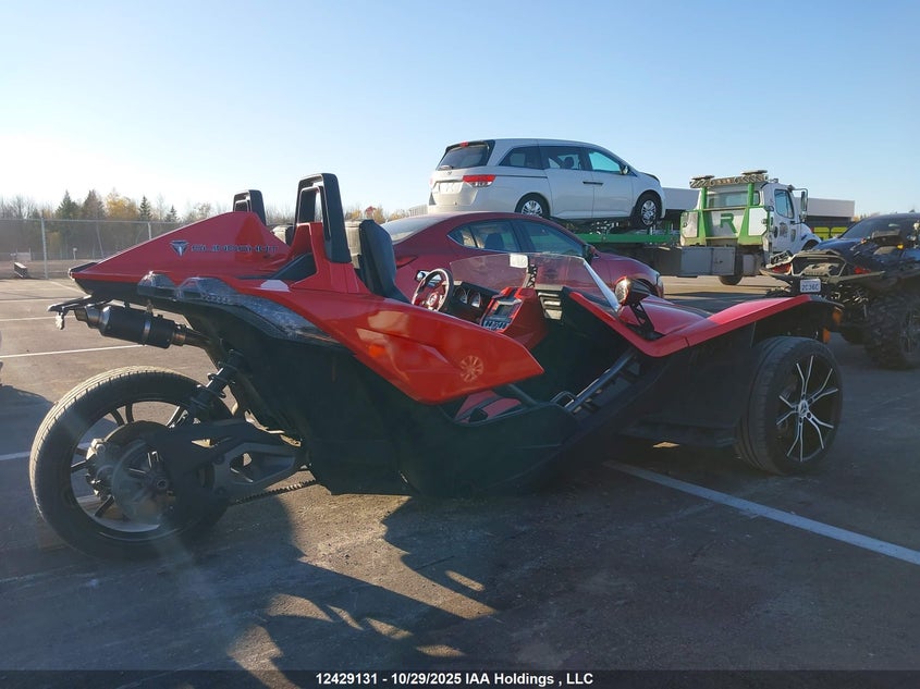 57XAAPFA4F5101152 2015 POLARIS SLINGSHOT photo no. 4