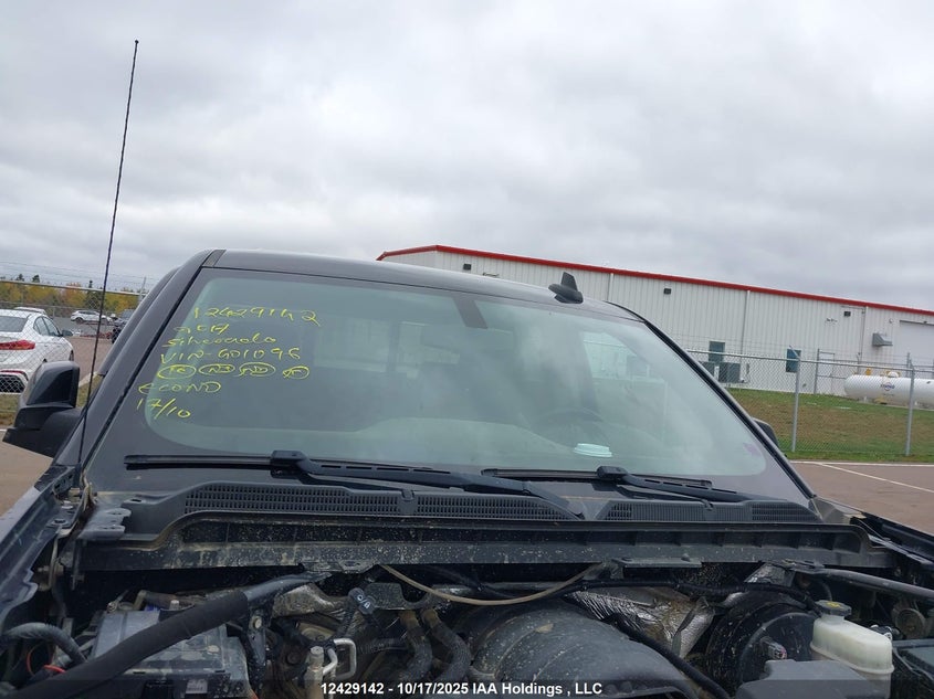 1GCVKREC6HZ401096 2017 CHEVROLET SILVERADO photo no. 18