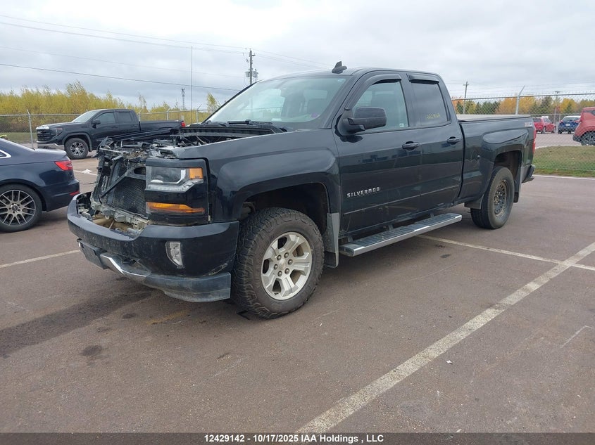 1GCVKREC6HZ401096 2017 CHEVROLET SILVERADO photo no. 2