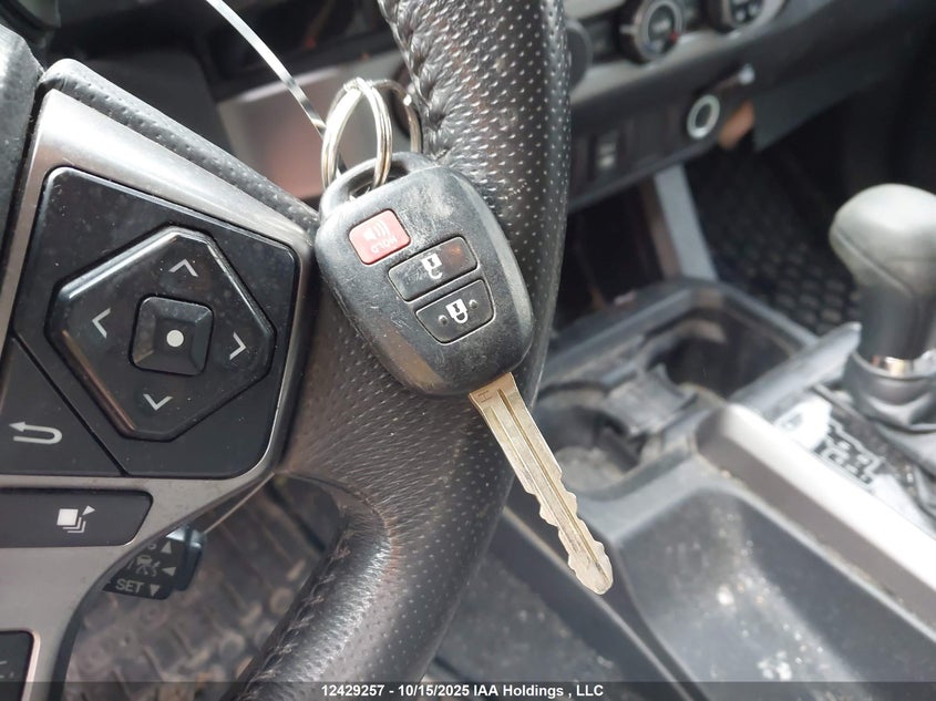 5TFDZ5BN6JX032084 2018 TOYOTA TACOMA photo no. 11