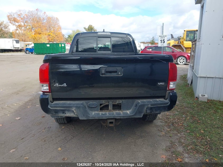 5TFDZ5BN6JX032084 2018 TOYOTA TACOMA photo no. 17
