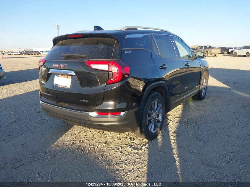 3GKALVEV4NL127653 2022 GMC TERRAIN photo no. 4