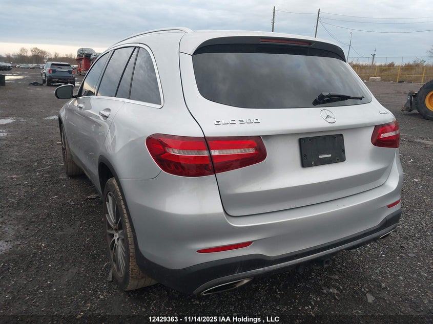 WDC0G4KBXHF148127 2017 MERCEDES-BENZ GLC photo no. 3