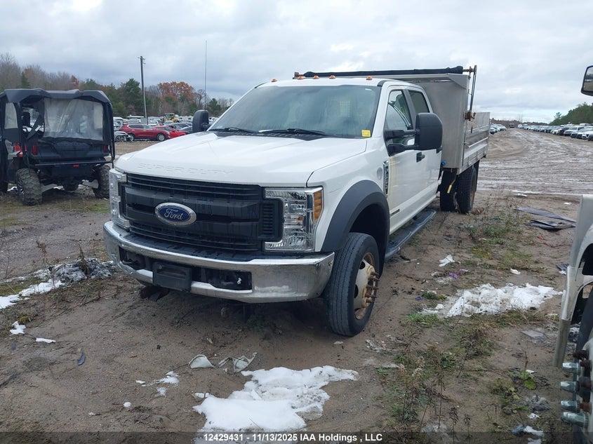 1FD0W5HT2JEB54901 2018 FORD F550 photo no. 2