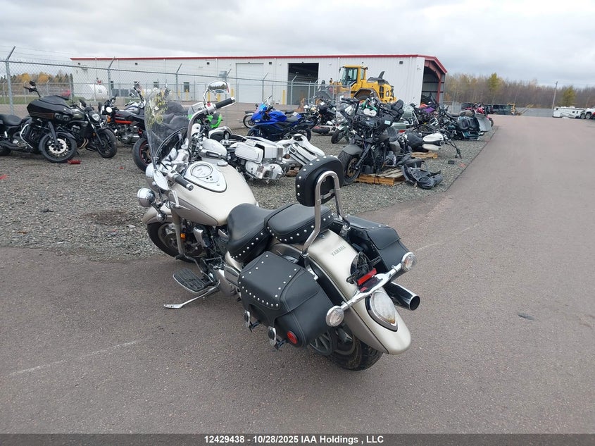 JYAVP17N35A001505 2005 YAMAHA XV photo no. 3