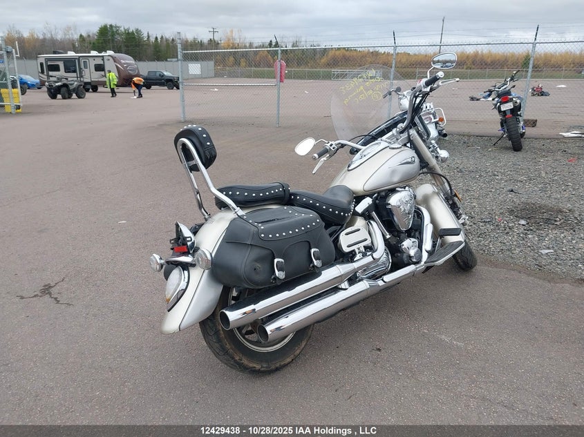 JYAVP17N35A001505 2005 YAMAHA XV photo no. 4