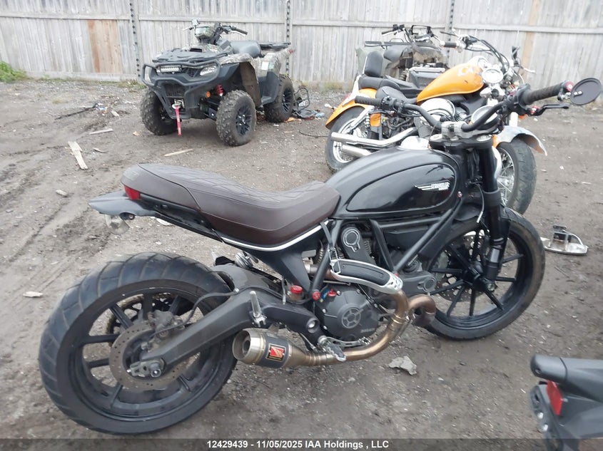 ML015ANM6FT001264 2015 DUCATI SCRAMBLER photo no. 12