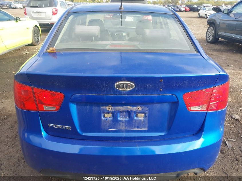 2013 Kia Forte VIN: KNAFT4A28D5650273 Lot: 12429725
