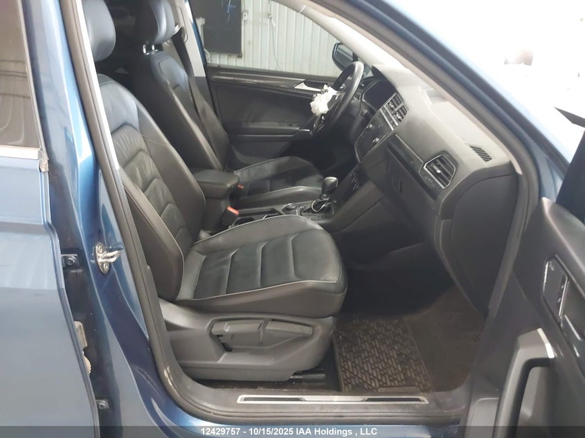 3VV4B7AX1JM192092 2018 VOLKSWAGEN TIGUAN photo no. 5