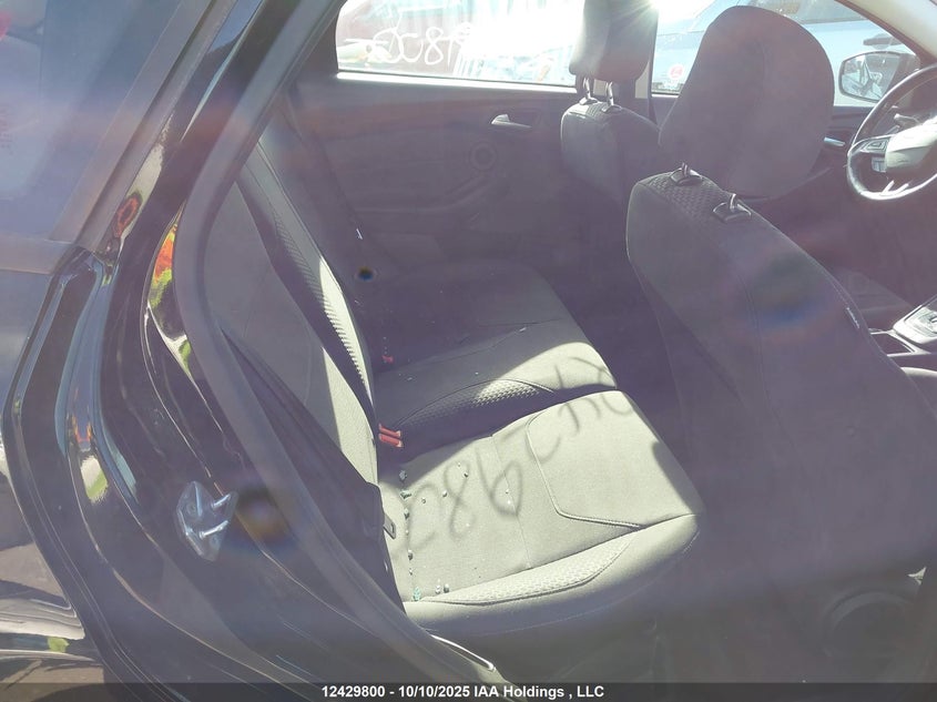 1FADP3K27GL287090 2016 FORD FOCUS photo no. 8