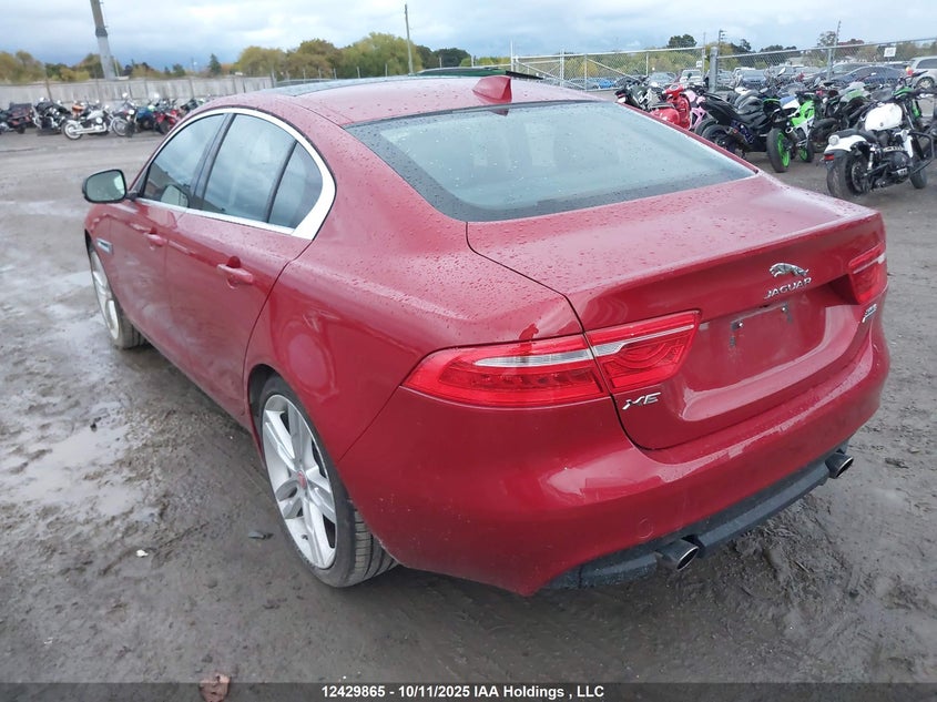 SAJAK4BV4HA957902 2017 JAGUAR XE photo no. 3