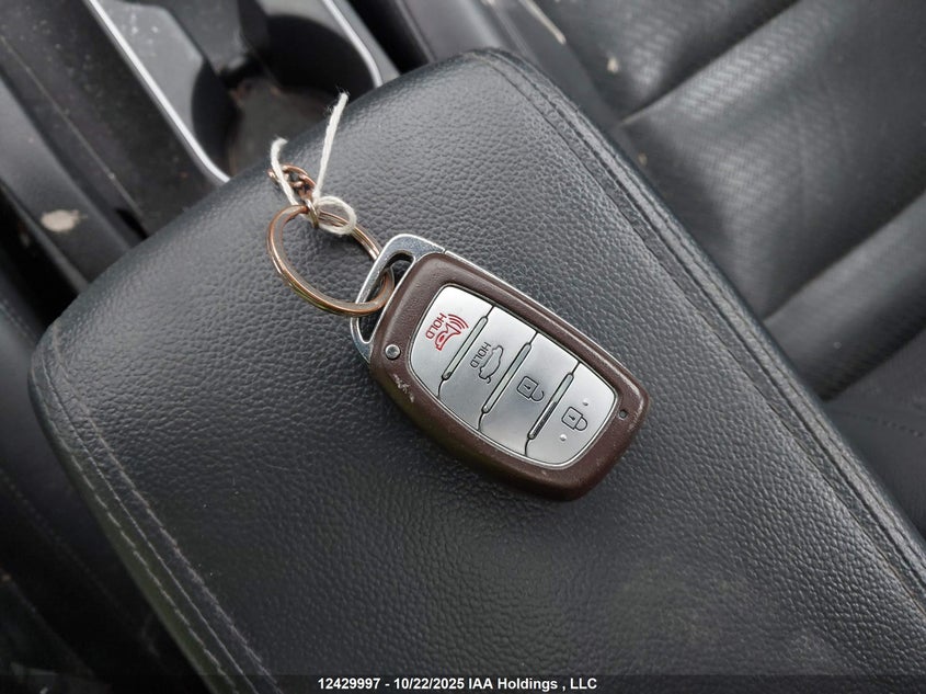 KMHD84LF7HU170633 2017 HYUNDAI ELANTRA photo no. 11