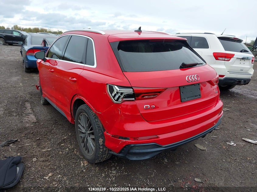 WA1FECF32K1077748 2019 AUDI Q3 photo no. 3