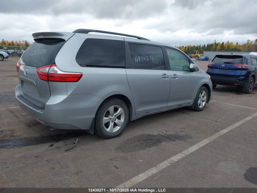 5TDKK3DC2FS613252 2015 TOYOTA SIENNA photo no. 4