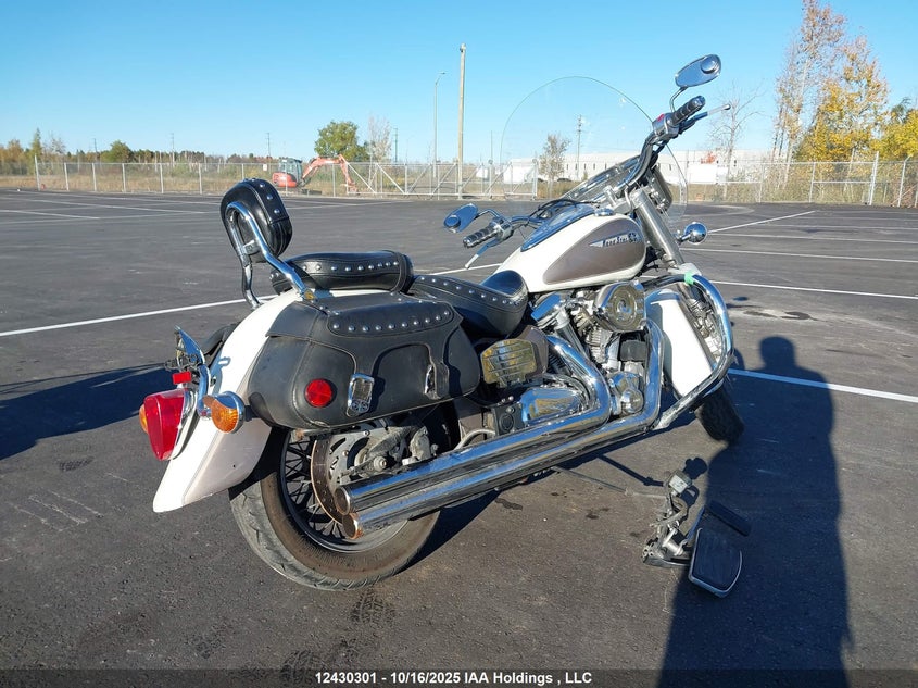 JYAVP07NX2A001927 2002 YAMAHA XV photo no. 4