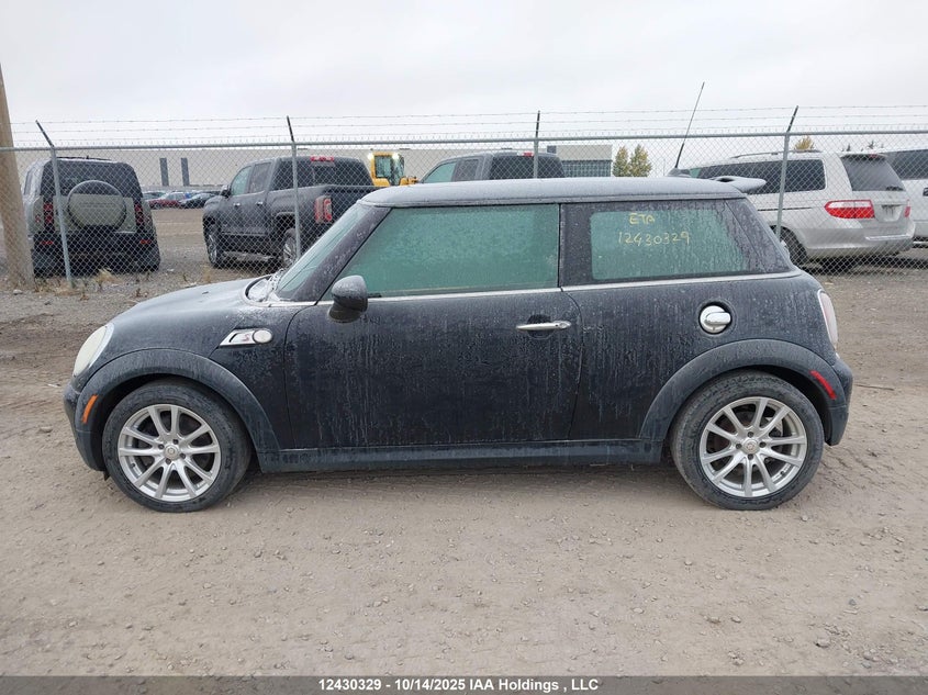 2007 Mini Cooper S VIN: WMWMF73567TL85263 Lot: 12430329