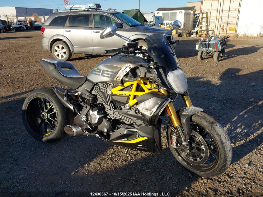 ZDMGAHRW9NB005697 2022 Ducati Diavel 1260 S auction photo 1