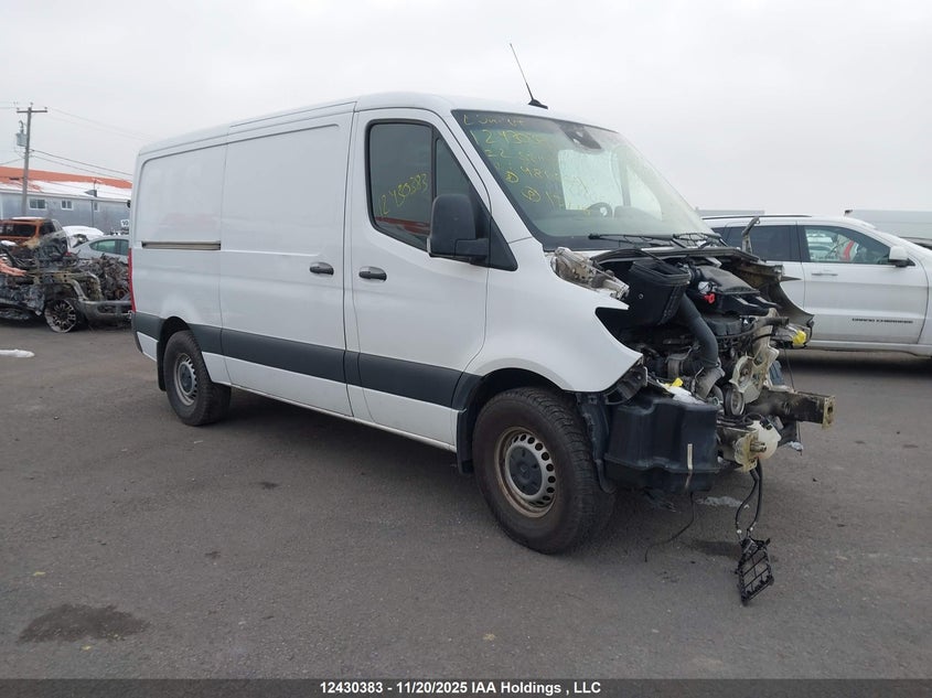 W1Y4DBHY6NP481264 2022 Mercedes-Benz Sprinter 2500 Standard Roof I4 Diesel auction photo 1