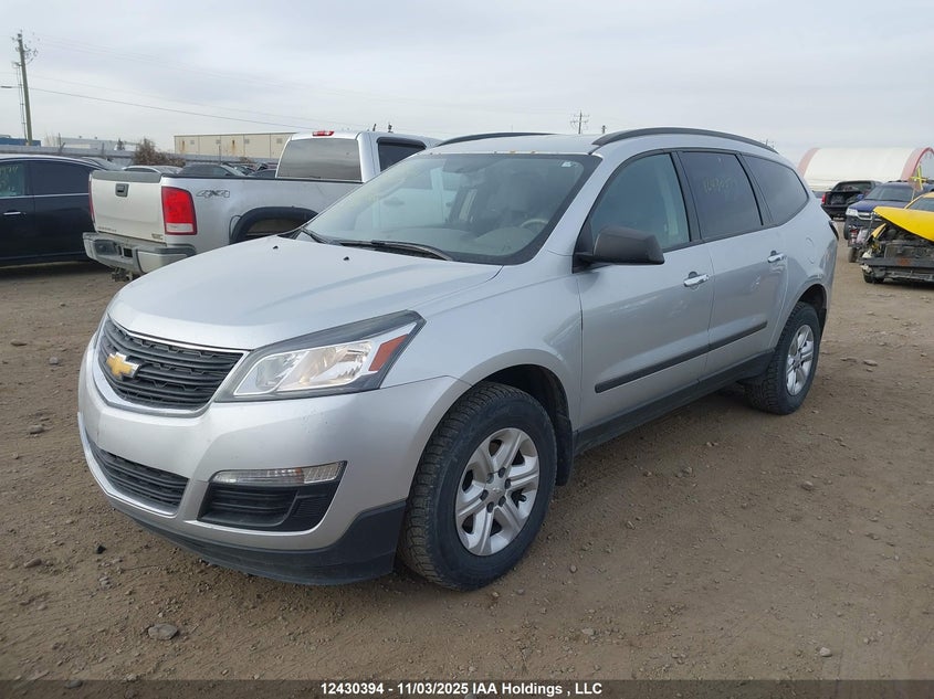 1GNKRFED2EJ258901 2014 CHEVROLET TRAVERSE photo no. 2