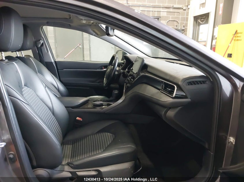 4T1B21HK0NU016564 2022 TOYOTA CAMRY photo no. 5