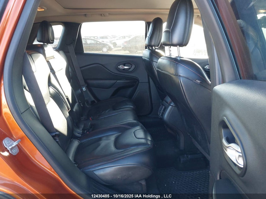 2015 Jeep Cherokee Trailhawk VIN: 1C4PJMBS8FW500883 Lot: 12430485