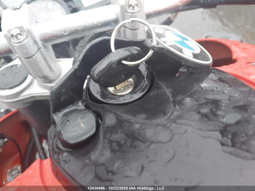 WB1021807AZT44066 2010 BMW F 650 photo no. 11
