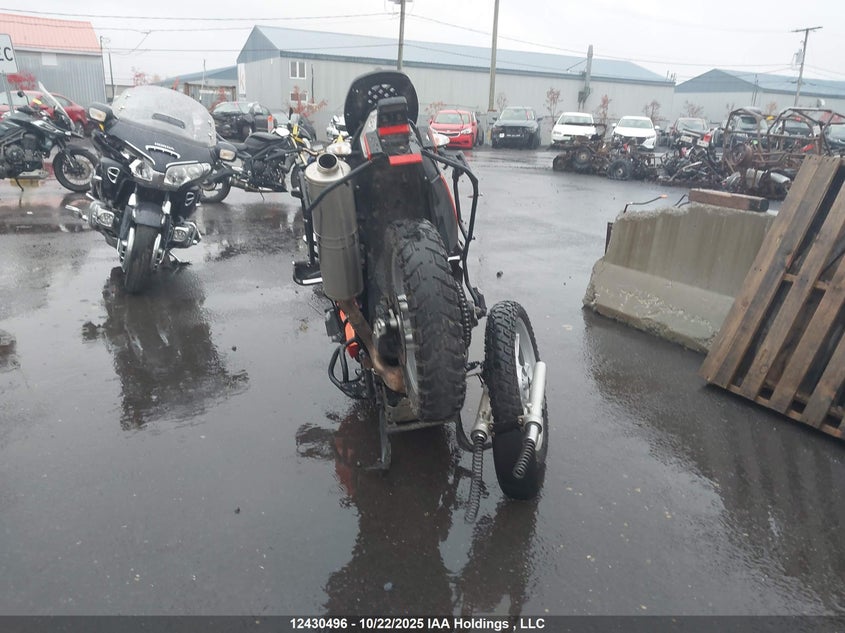 WB1021807AZT44066 2010 BMW F 650 photo no. 6