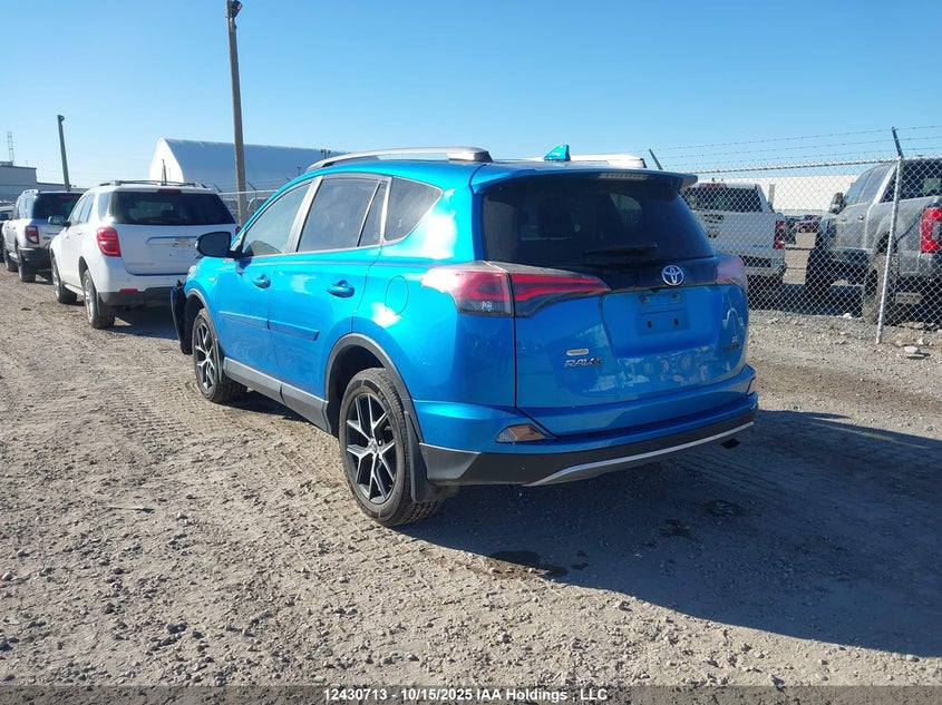 JTMJJREV1HD101594 2017 TOYOTA  photo no. 3