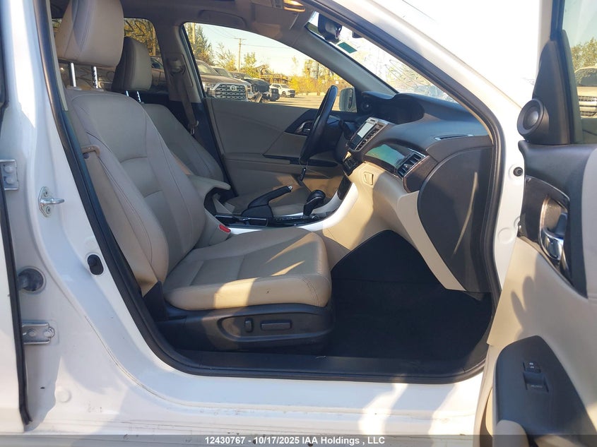 JHMCR6F75HC800733 2017 HONDA ACCORD photo no. 5