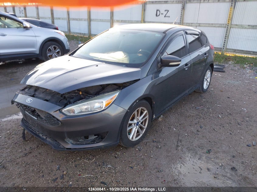 1FADP3K29FL265705 2015 FORD FOCUS photo no. 2