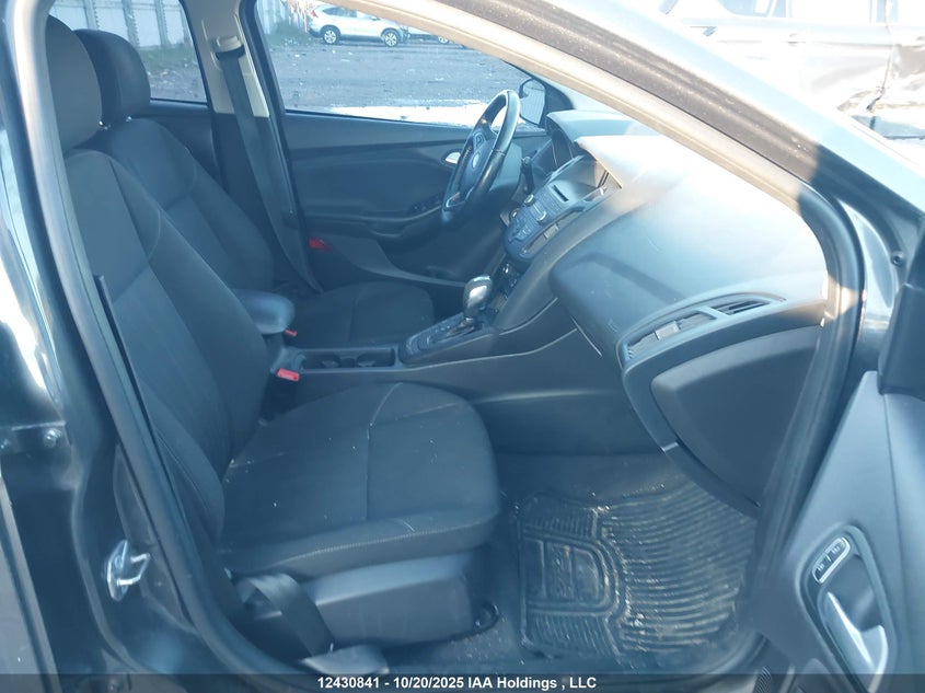 1FADP3K29FL265705 2015 FORD FOCUS photo no. 5