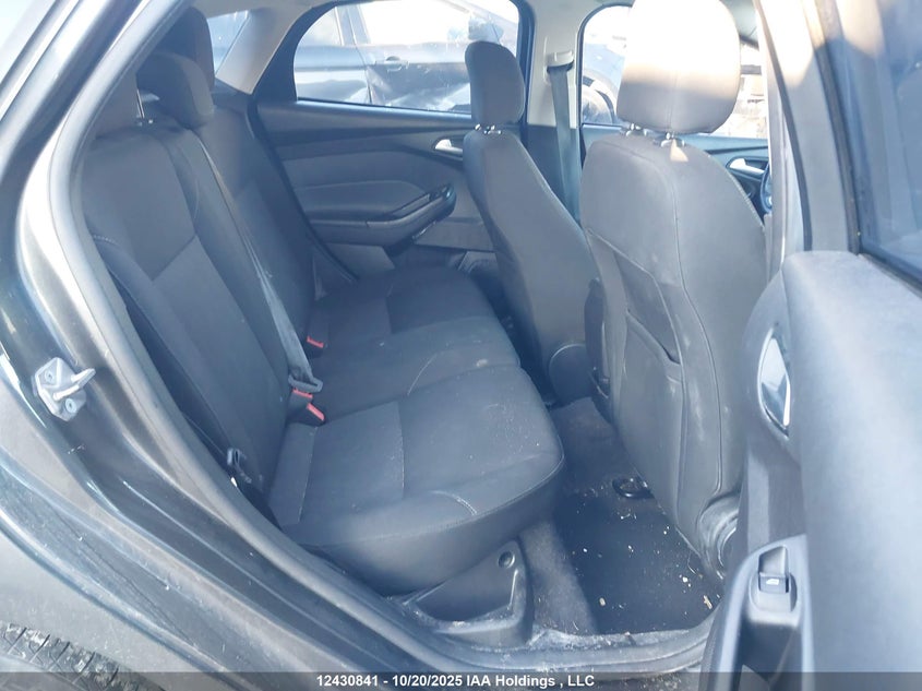 1FADP3K29FL265705 2015 FORD FOCUS photo no. 8