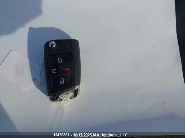 WVWVF7AU4JW214521 2018 VOLKSWAGEN GOLF R photo no. 12