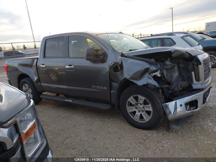 1N6AA1E56HN509517 2017 NISSAN TITAN photo no. 14