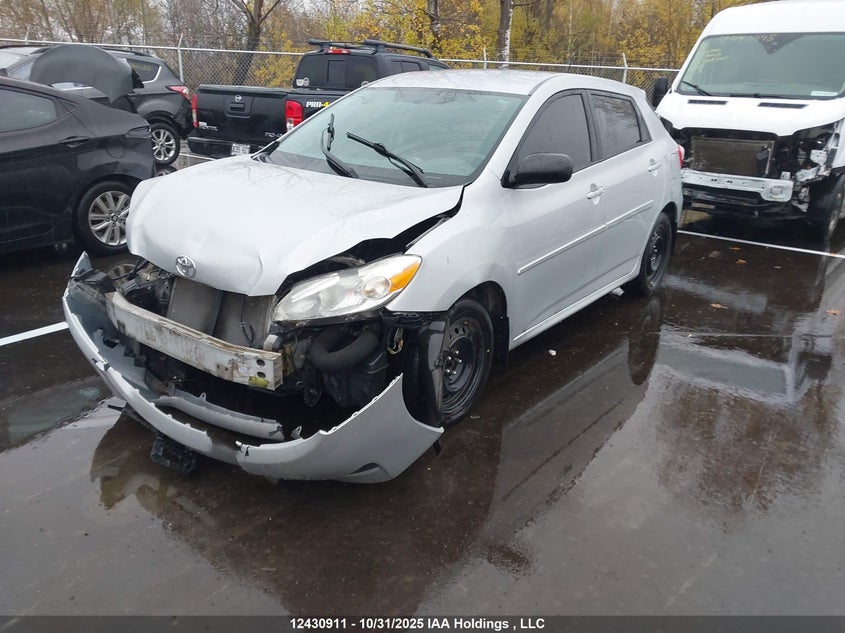 2T1KU4EE8EC134244 2014 TOYOTA MATRIX photo no. 2