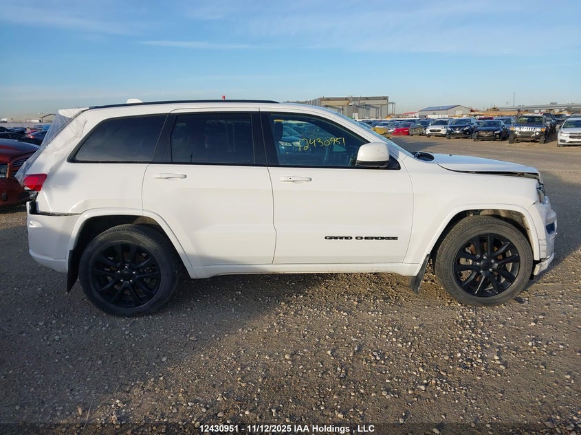1C4RJFAG8HC889174 2017 JEEP GRAND CHEROKEE photo no. 13