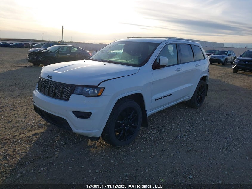 1C4RJFAG8HC889174 2017 JEEP GRAND CHEROKEE photo no. 2
