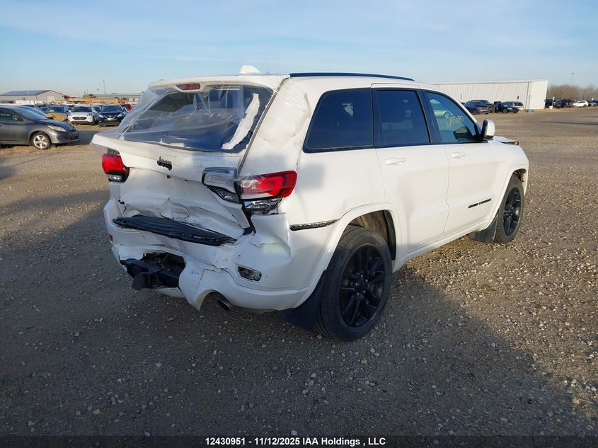1C4RJFAG8HC889174 2017 JEEP GRAND CHEROKEE photo no. 4