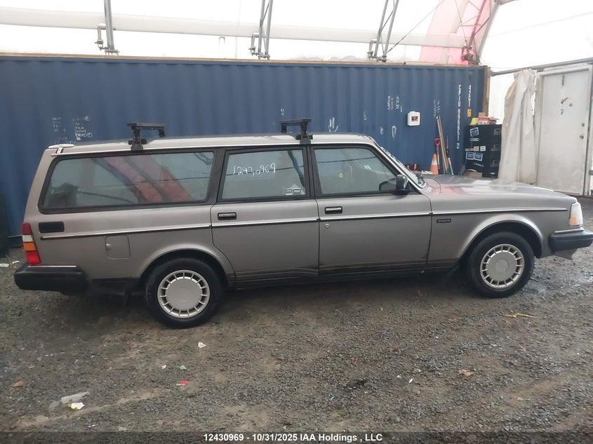 1990 Volvo 240 Dl VIN: YV1AX8855L1849760 Lot: 12430969