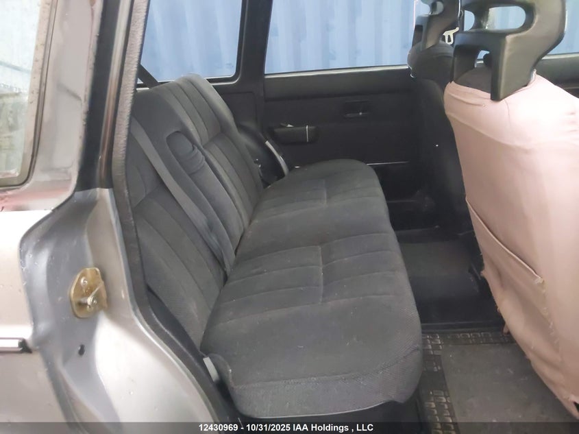 1990 Volvo 240 Dl VIN: YV1AX8855L1849760 Lot: 12430969