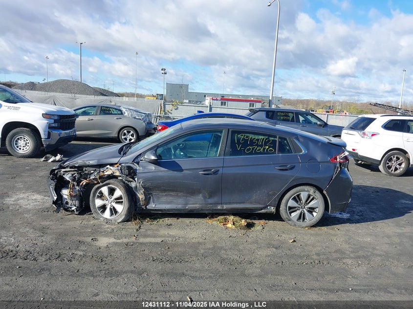 2018 Hyundai Ioniq Plug-In Hybrid Se VIN: KMHC65LD9JU070190 Lot: 12431112