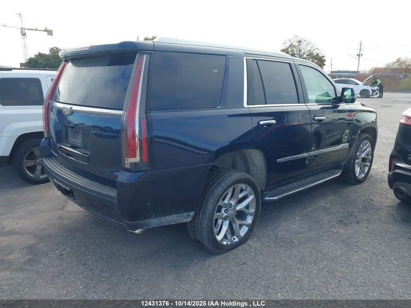 1GYS4CKJ2HR407100 2017 CADILLAC ESCALADE photo no. 4
