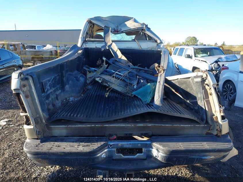 2000 Ford F350 Super Duty VIN: 1FTWX33F0YEE38863 Lot: 12431430